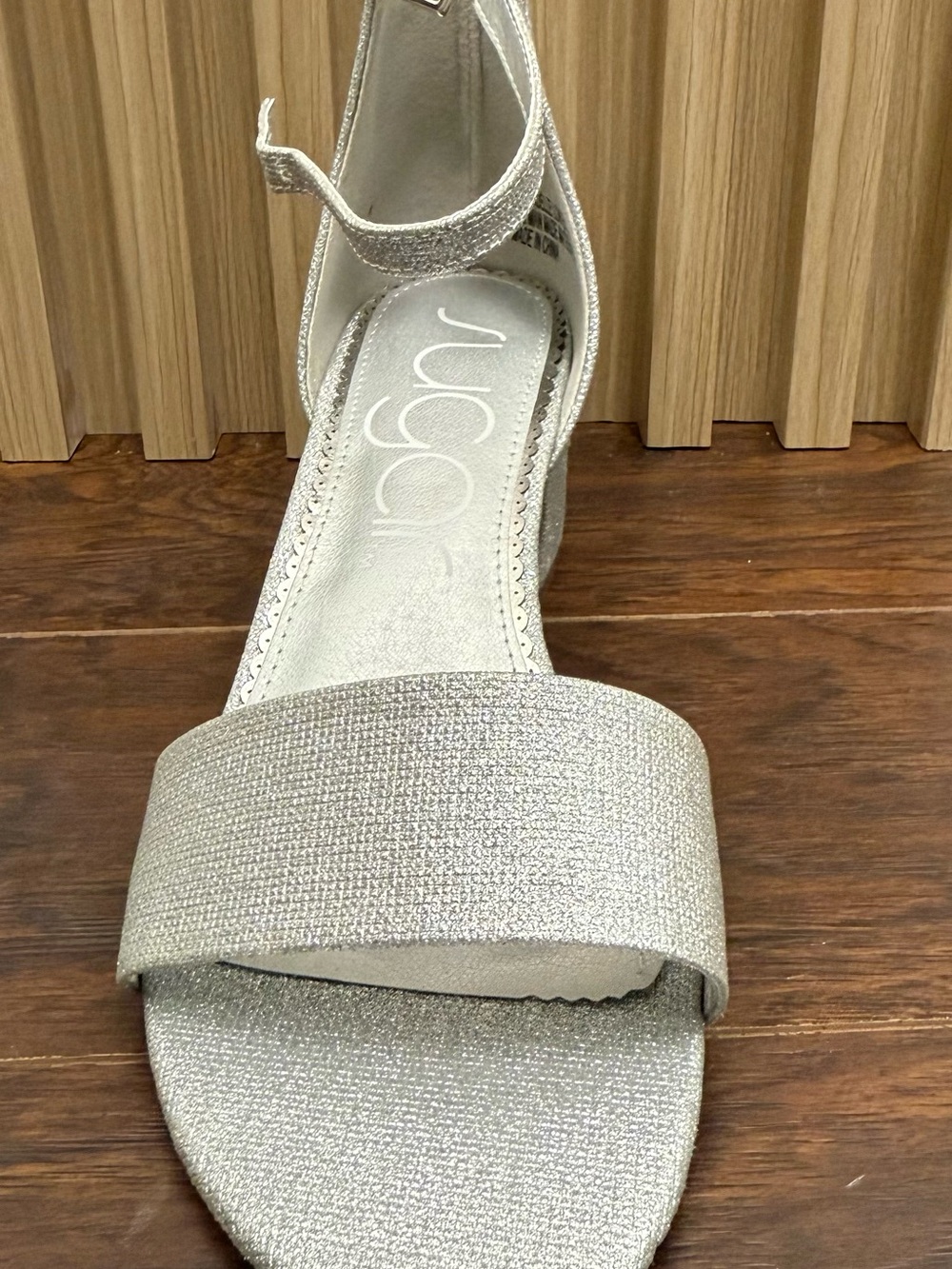Sugar Women's Noelle 7 Low Dress Sandals Silver Size 9 - Picture 6 of 6